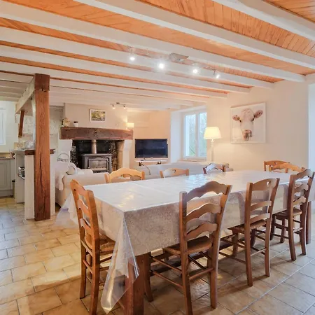 Le Moutat-l'etable Дом отдыха *