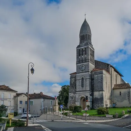 Semesterbostad Le Moutat-l'etable *