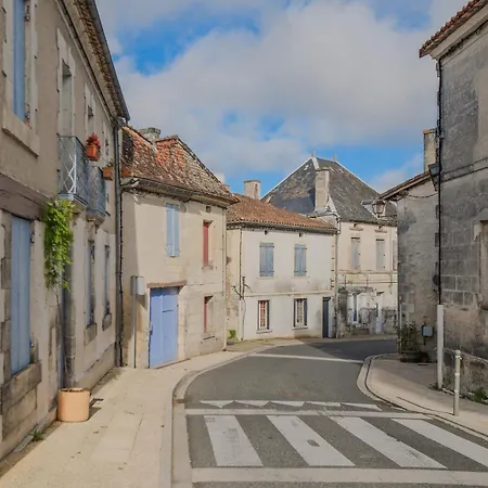 Le Moutat-l'etable Дом отдыха